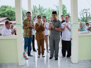 PJ Sekda Ahmad Yuzar Berharap Posyandu Melati Desa Karya Indah Dipergunakan Secara Optimal Bagi Masyarakat.