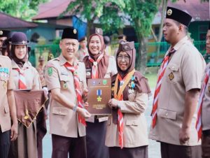Penjabat Bupati Kampar Jadi Pembina Pada Apel Peringatan Hari Pramuka Ke-63 Tahun 2024 Di Kampar.