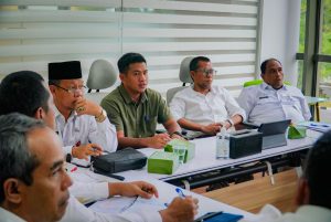 Pj Bupati Kampar yang Diwakili Asisten II Suhermi Ikuti Rakor Pelamparan Resorvoir Blok Bentu Bersama dengan LAPI UIR dan PT Riau Petroleum.