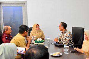 Pj Bupati Kampar Hambali Diwakili Pj Sekda Kampar Ramlah Sambut Kunjungan Kerja Sekda Kabupaten Solok.
