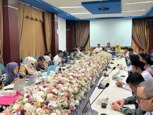 PJ Bupati Kampar diwakili Plt Kadis Kominfo dan BPS Kampar Gelar Bimtek Desa Cantik.