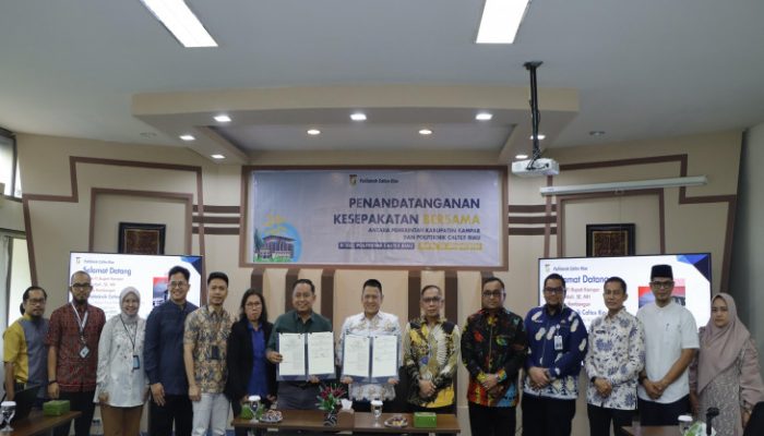 Kembangkan SDM Kampar, Pj Bupati Hambali dan Politeknik Kampar Tandatangani MoU