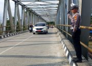 Berkat Personil Polres Kampar Siaga di Jembatan WFC dan Bangkinang, Arus Lalin di Acara Balimau Kasai Lancar