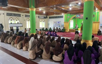 KUA Salo Tegaskan Bahaya Narkoba dan Pernikahan Dini di Hadapan Santri Ponpes Darul Huda