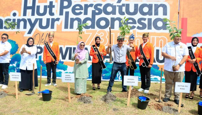Politeknik Kampar Bersama PII Riau Tanam 730 Pohon: Hijaukan Riau, Hadirkan Harapan