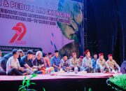 Bupati Kampar Bersama Masyarakat Tanjung Belit Nikmati Tausiah UAS Sambil Muhasabah Pada Puncak Malam Bakti Religi.