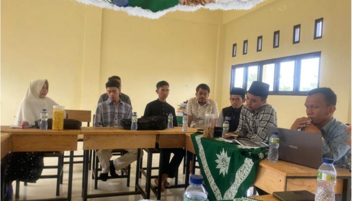 Penyuluh Agama Islam Iskandar, M.E.Sy Berikan Bimbingan Akad Syariah di BTM Kuok