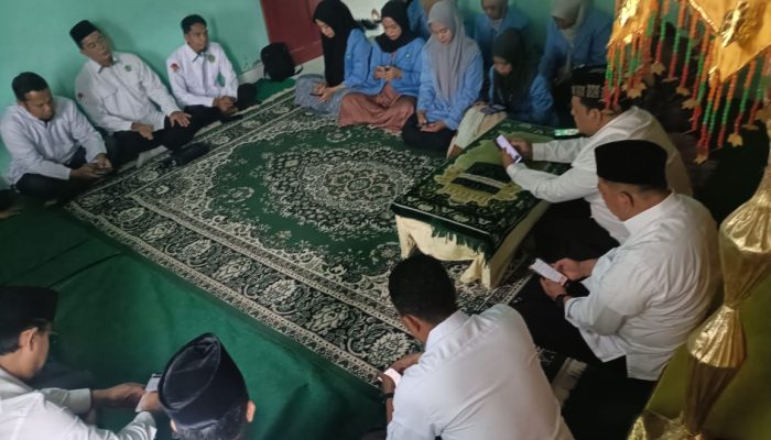 KUA Kecamatan Salo Gelar Istighosah Bersama Mahasiswa KKN untuk Kedamaian Negeri