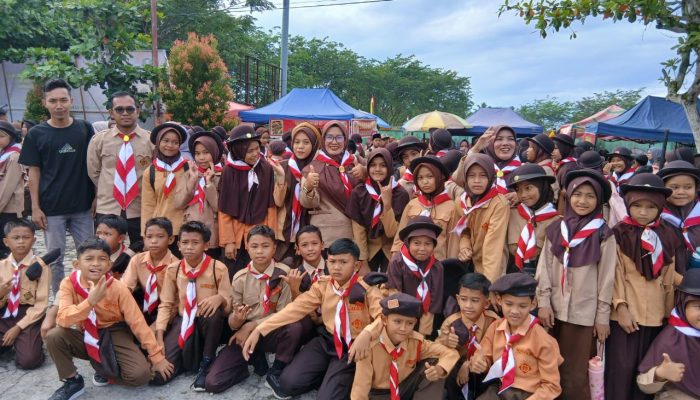 Didampingi Kepsek dan Guru Pembina, SDN 009 Pulau Raih Juara Umum II Lomba Pramuka Tahun 2025 di Kwaran Bangkinang