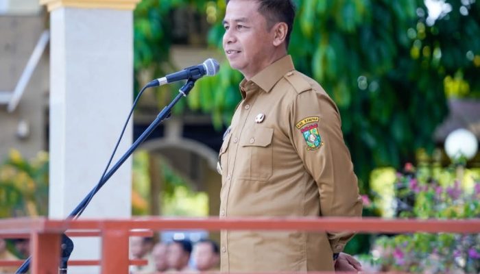 Bupati Kampar Ahmad Yuzar Pimpin Apel Gabungan Awal Bulan Oktober di Pemkab Kampar