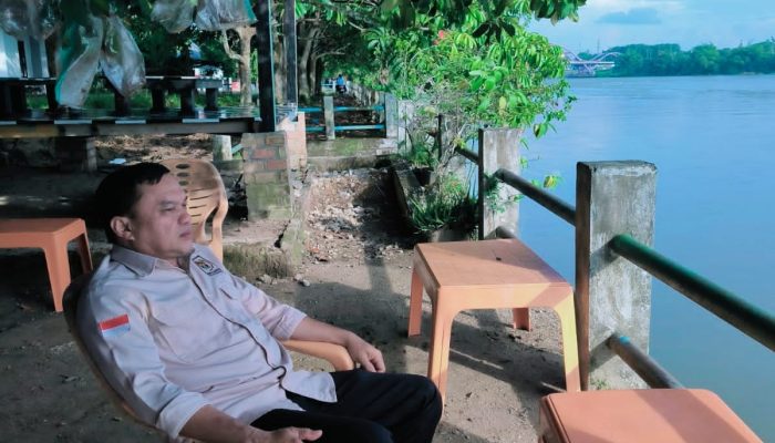 Bukan Saatnya Media Menjadi Alat Pemukul: Seruan Netralitas di Tengah Polemik Sekda dan Bupati Kampar