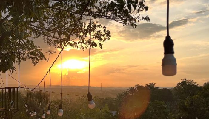 Nikmati Sunset di Saraya Coffee Stanum Resort Bangkinang