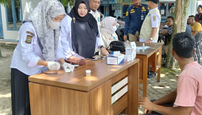 BNK Kampar, Satlantas Polres Kampar, dan Dishub Kampar Gelar Round Check Operasi Zebra Lancang Kuning 2025 di Salo: Satu Sopir Positif Narkoba