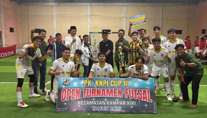 Tutup Open Turnamen Futsal PK KNPI Cup III, Eko Sutrisno Ajak Pemuda Terus Berkreasi Positif