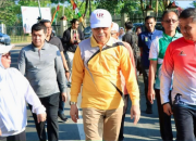 Bersama Bupati Kampar, Kadisdikpora Helmi Ikuti Car Free Day di Universitas Pahlawan Tuanku Tambusai