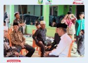 Bupati Kampar Ahmad Yuzar Melayat ke Rumah Duka Tokoh Masyarakat Desa Parit Baru, Alm  Akbar Markib