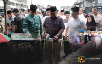 Resmikan Pasar Ramadan Pasir Pengaraian, Bupati Anton Dukung UMKM dan Borong Takjil