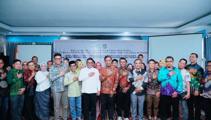 Ketum Kapemary Kampar Zamhur,ST.MM Bersama Pengurus Resmi Dikukuhkan Oleh Ketum Kapemary Riau di Stanum