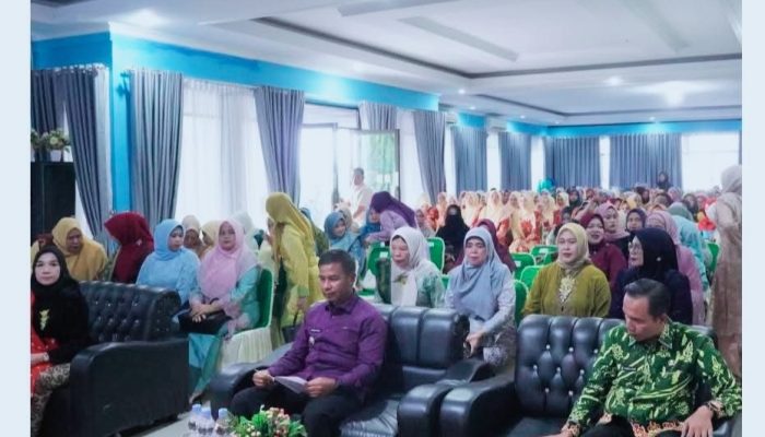 Bupati Kampar Buka Seminar Peran Perempuan “Berani Memimpin, Menginspirasi Perubahan”