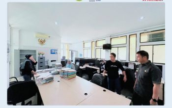 Bupati Kampar Bersama Wabup Sidak Kantor Satpol PP Hari Jumat WFH