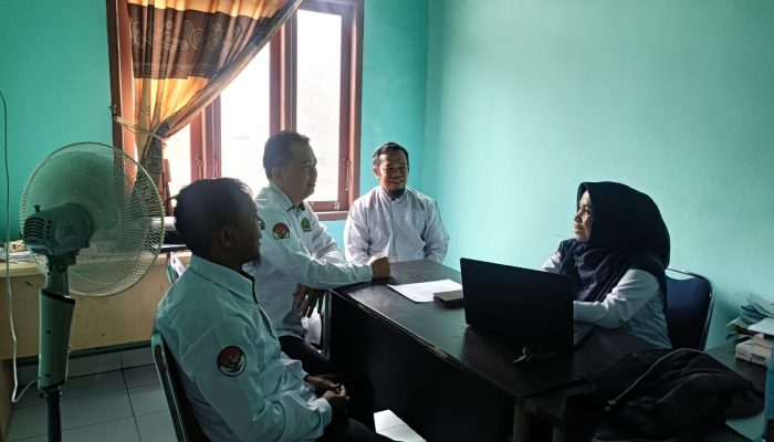 Penyuluh Agama KUA Salo Perkuat Teamwork Melalui Rapat Koordinasi Internal