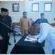 Bupati Kampar diwakili Plt Asisten 1 Melantik dan Mengambil Sumpah Penjabat Kepala Desa Koto Mesjid