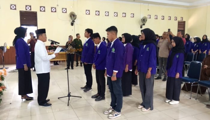 Ketua STIE Bangkinang Resmi Lantik Pengurus Organisasi Mahasiswa Periode 2025-2027