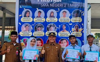 Tiga Siswa SMAN 2 Tapung Harumkan Nama Kampar, Siap Berlaga di FLS3N Tingkat Provinsi Riau
