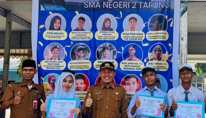 Tiga Siswa SMAN 2 Tapung Harumkan Nama Kampar, Siap Berlaga di FLS3N Tingkat Provinsi Riau