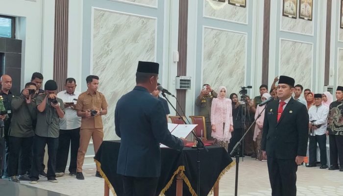 Bupati Kampar Ahmad Yuzar Resmi Lantik Dr Ardi Mardiansyah Sebagai Sekda Kampar