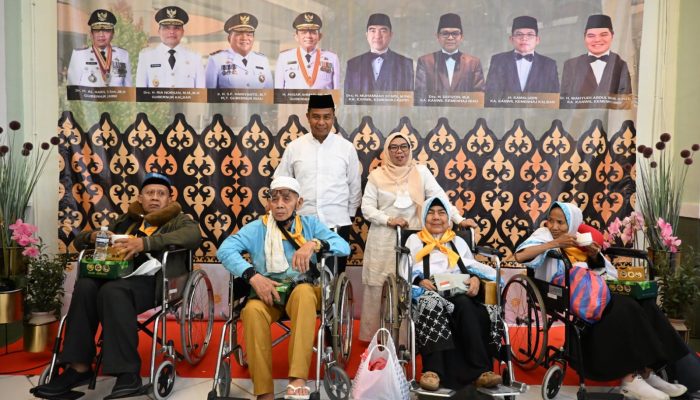 Infrastruktur Jadi Perhatian Pemda Kampar , Wabup : Kita Sudah Lalukan Berbagai  Langkah dan Upaya Agar Segera Diperbaiki