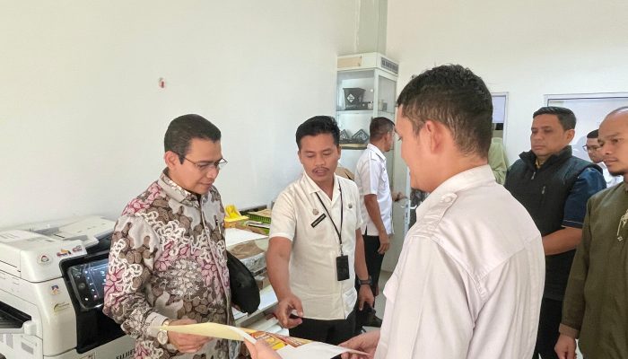Hendry Munief Kunjungi PLUT UMKM dan Riau Creative Hub, Temukan Sejumlah Kendala Terima Usulan