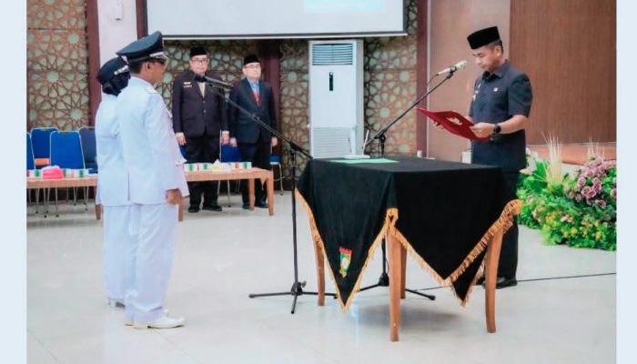 Bupati Kampar  Ahmad Yuzar Lantik 22 Penjabat Kepala Desa, Tekankan Integritas dan Pelayanan kepada Masyarakat