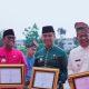 Hari Jadi ke-69 Provinsi Riau, Bupati Kampar Raih Penghargaan Terbaik II Perencanaan dan Pencapaian Daerah