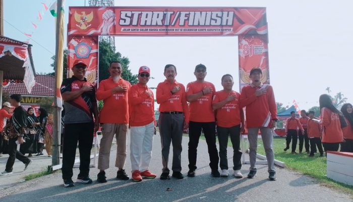 Semarak HUT RI ke-81, Ribuan Masyarakat dan Pelajar se-Kecamatan Kampa Ikuti Gerak Jalan Sehat