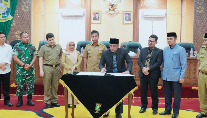 Bupati Kampar dan DPRD Kampar Tandatangani Kesepakatan Perubahan KUA dan PPAS APBD 2026