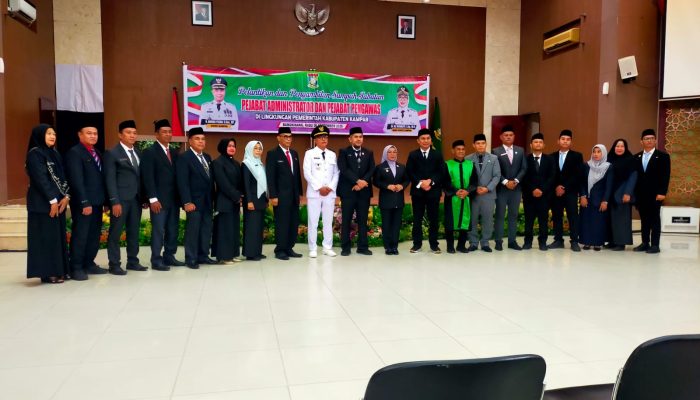 Bupati Kampar Diwakili Wabup Misharti Lantik 17 Pejabat Administrator dan Pengawas