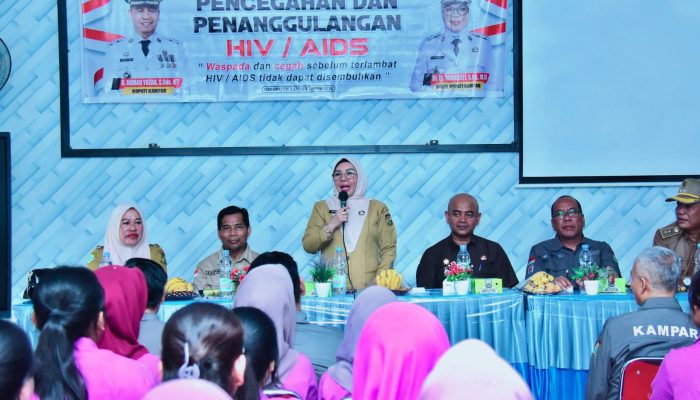 Wakil Bupati Sekaligus Ketua KPA Kampar Buka Sosialisasi Pencegahan HIV/AIDS di SMKN 1 Tapung
