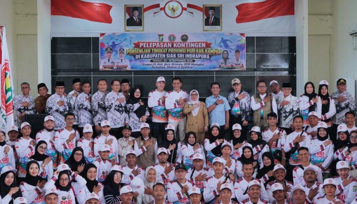 Wakil Bupati Misharti Lepas 88 Kontingen Porsenijar dan Bakar Semangat Guru Kabupaten Kampar.