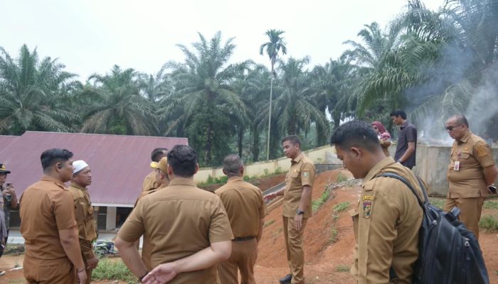 Kunker ke Tapung Hulu, Bupati Kampar Disambut Antusias, Haru dan Penuh Harapan