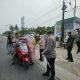 Peduli Kesehatan Masyarakat di Tengah Kabut Asap Karhutla, Puskesmas Kuok dan Polsek Bagikan 300 Masker