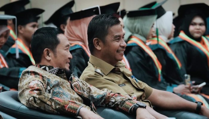 Wisuda 214 Mahasiswa Politeknik Kampar, Bupati Ahmad Yuzar: Ciptakan Generasi Kampar yang Unggul